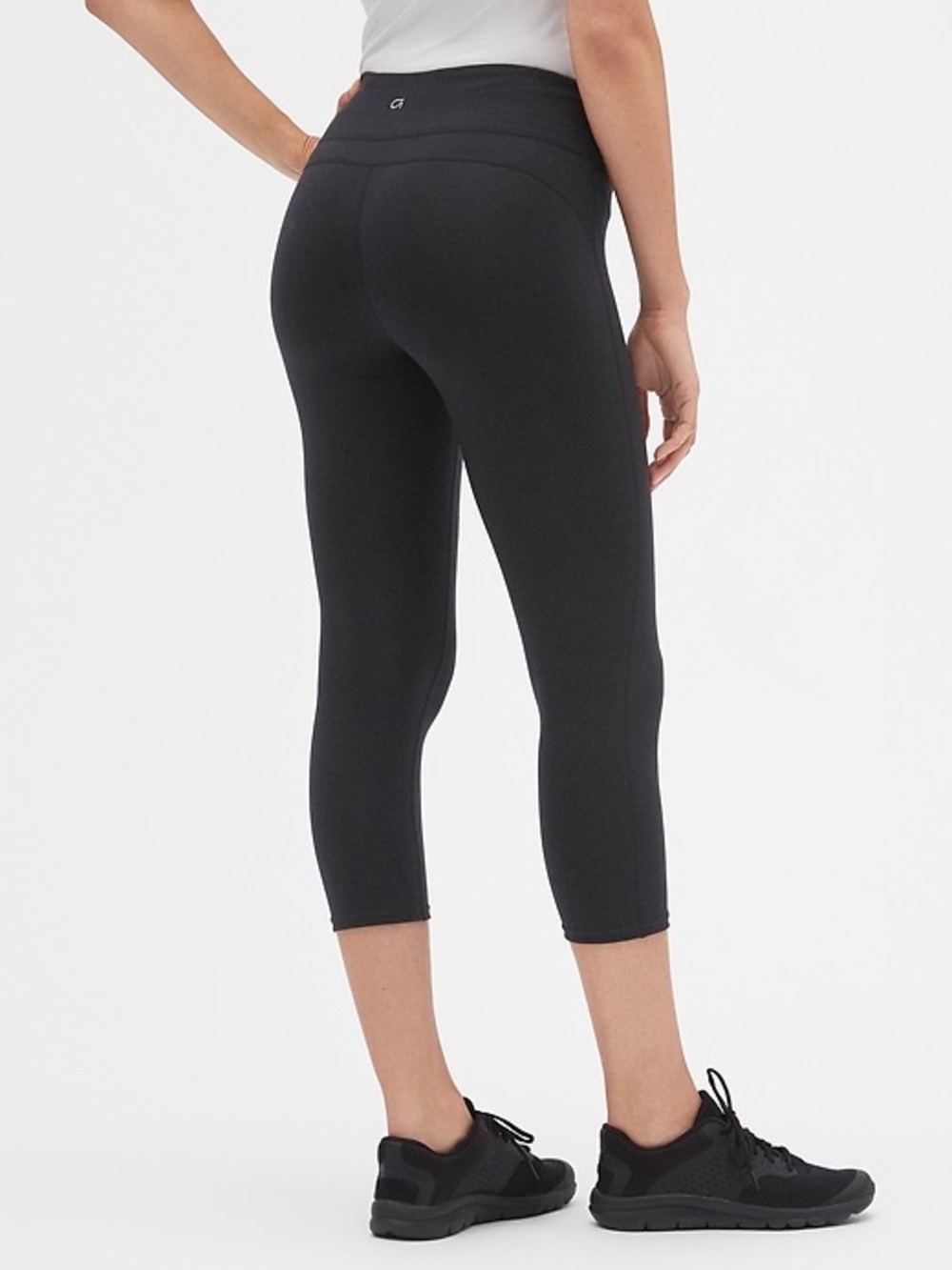 NWT GAP High-Rise Capri Leggings - Black